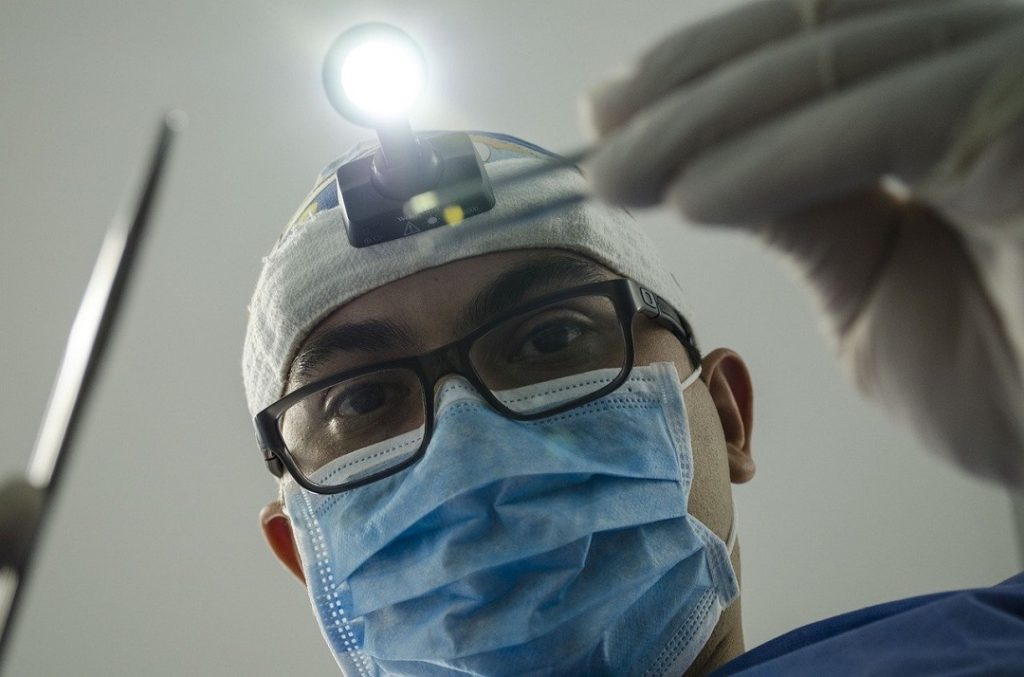Cirugía Bucal - Caracas Venezuela - BF Estética Dental